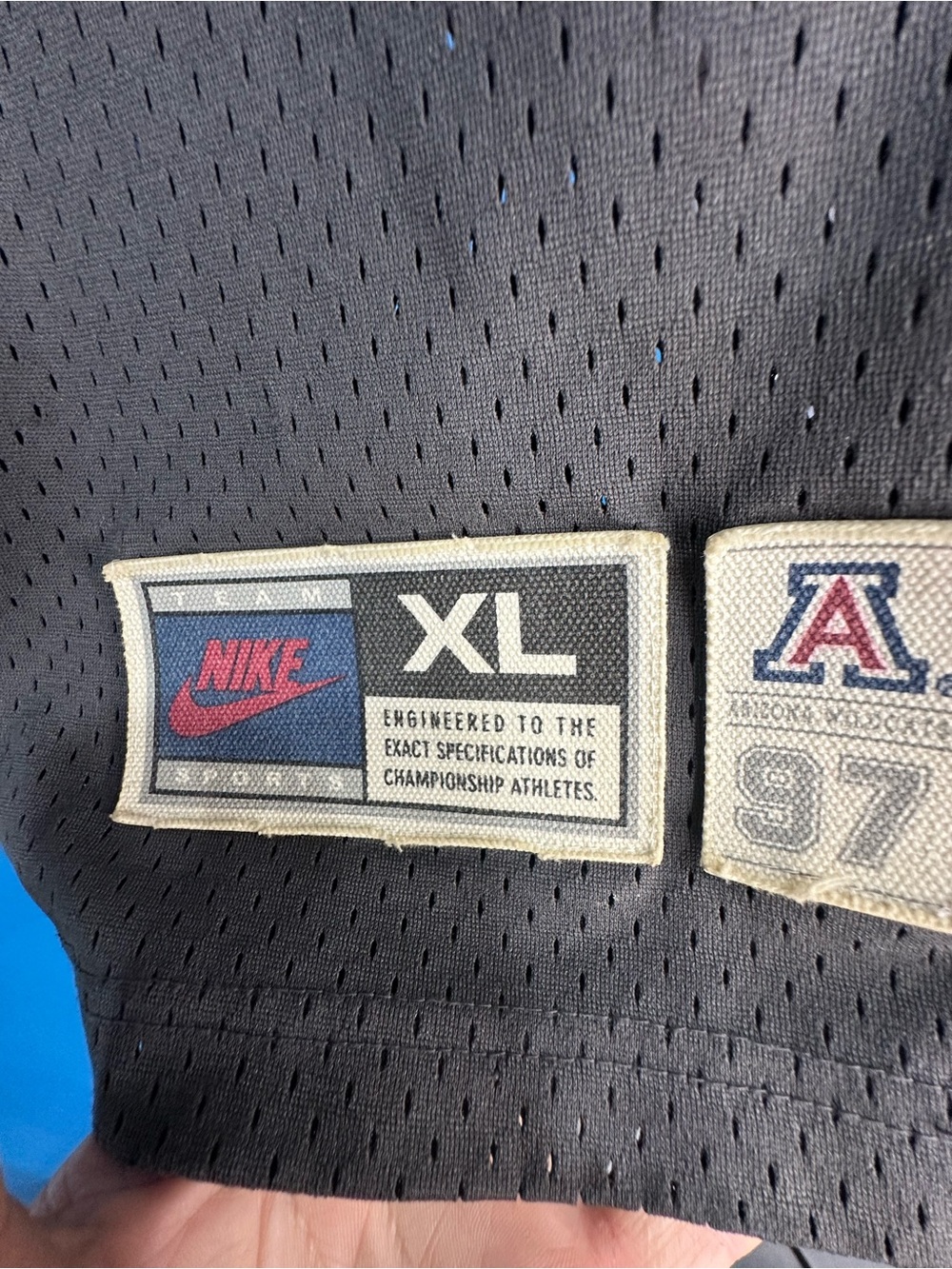 Nike Black Arizona Wildcats (Mike Bibby #10) Basketball Jersey - Picture 4 of 5